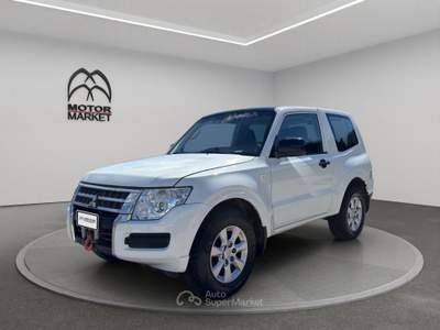Mitsubishi Pajero 3.2 100th Auto Bianco usata Roma