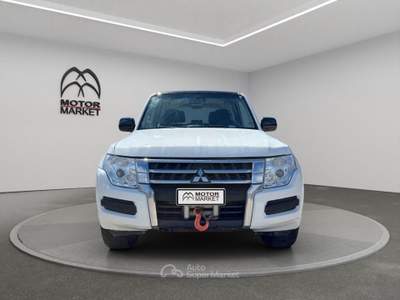 Mitsubishi Pajero 3.2 100th Auto Bianco usata Roma