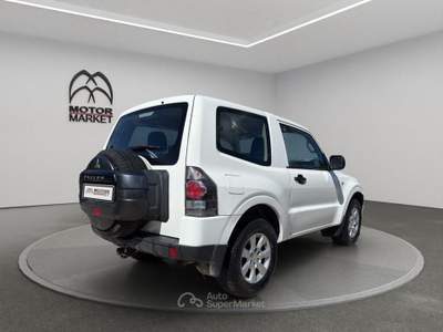 Mitsubishi Pajero 3.2 100th Auto Bianco usata Roma