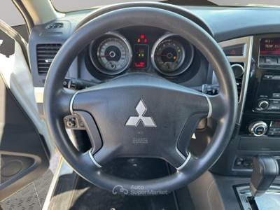 Mitsubishi Pajero 3.2 100th Auto Bianco usata Roma