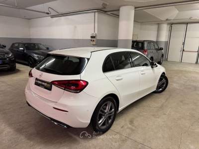 Mercedes-Benz Classe A d Automatic Premium Bianco usata Bergamo