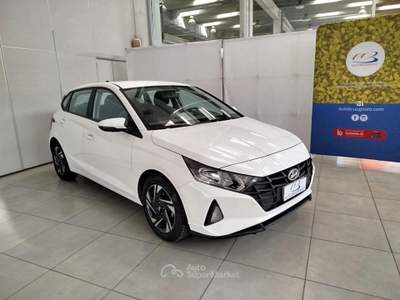 Hyundai i20 1.2 MPI Bose Bianco usata Mugnano di Napoli