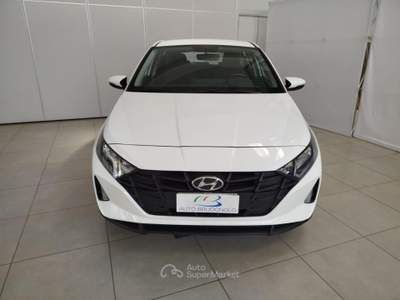 Hyundai i20 1.2 MPI Bose Bianco usata Mugnano di Napoli