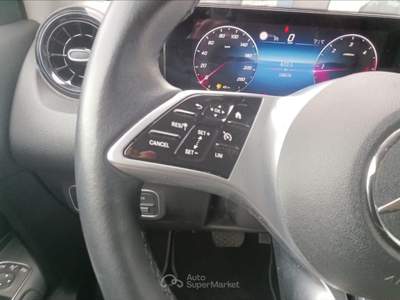 Mercedes-Benz Classe GLB 180 D Advanced 8G-DCT Argento usata Lucca