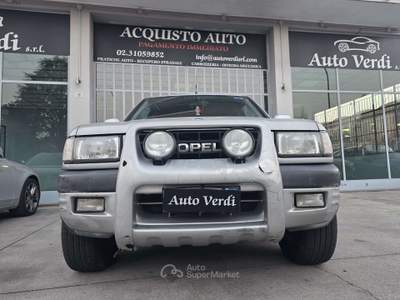 Opel Frontera Frontera II 1999 Station Wagon 2.2 dti 16v Argento usata Cernusco sul Naviglio
