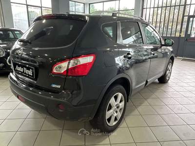 Nissan Qashqai Qashqai 1.6 GANCIO TRAINO Nero usata Cernusco sul Naviglio