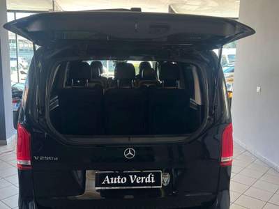 Mercedes-Benz Classe V Classe V - 250 d Premium auto Extralong Nero usata Cernusco sul Naviglio