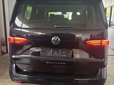 Volkswagen Multivan Multivan 2.0 tdi Life 150cv dsg Nero usata Cernusco sul Naviglio