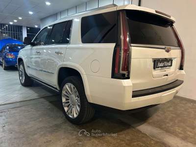 Cadillac Escalade Escalade IV 2015 6.2 V8 Platinum auto Bianco usata Cernusco sul Naviglio