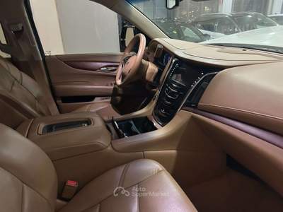 Cadillac Escalade Escalade IV 2015 6.2 V8 Platinum auto Bianco usata Cernusco sul Naviglio