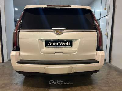 Cadillac Escalade Escalade IV 2015 6.2 V8 Platinum auto Bianco usata Cernusco sul Naviglio