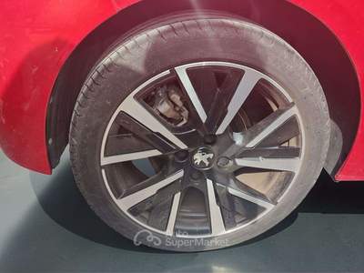Peugeot 208 208 1.2 puretech Allure s usata Massarosa
