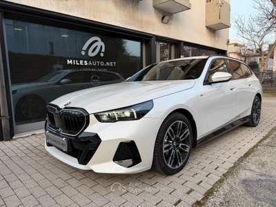 BMW Serie 5 520d d 48V Msport 7 ANNI GARANZIA RATA 799 € Bianco usata Rubano