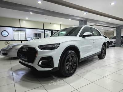 Audi Q5 40 2.0 TDI 204CV Quattro S tronic Business Navi Bianco usata Mirabella Imbaccari