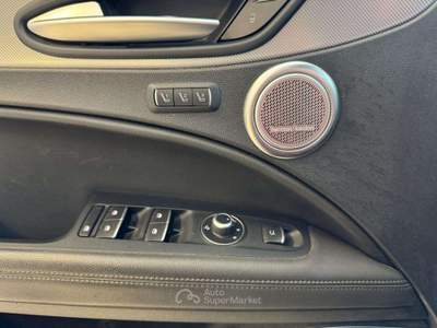 Alfa Romeo Stelvio 2.2 Turbodiesel 210 CV AT8 Q4 Super Pack Veloce Nero usata Castello di Godego