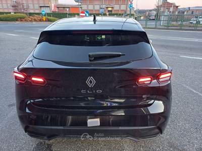 Renault Clio Full Hybrid E-Tech 160 CV 5 porte Techno Nero usata CASELETTE