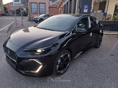 Renault Clio Full Hybrid E-Tech 160 CV 5 porte Techno Nero usata CASELETTE