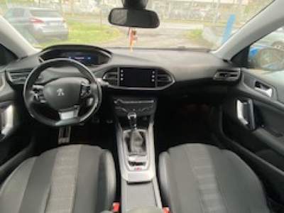 Peugeot 308 PureTech Turbo 130 S&amp;S Active Blu/Azzurro usata Bibbiano