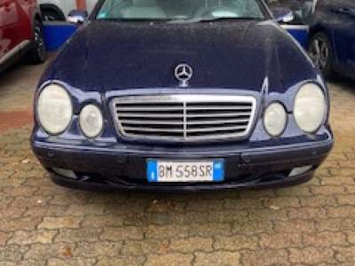 Mercedes-Benz CLK cat Cabriolet Avantgarde Blu/Azzurro usata Bibbiano