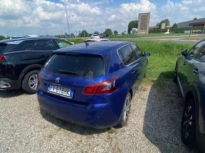 Peugeot 308 BlueHDi 130 S&amp;S Active Blu/Azzurro usata Bibbiano