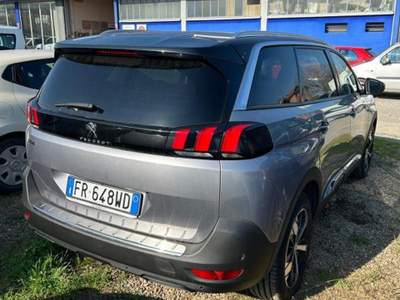 Peugeot 5008 5008 1.5 bluehdi Crossway s&amp;s 130cv 7p.ti Rosso usata Bibbiano