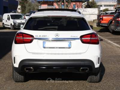 Mercedes-Benz GLA 200 GLA 200 d Automatic 4Matic Premium - OK NEOPATENTATI Bianco usata Città di Castello