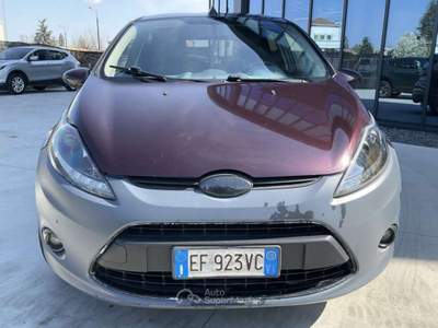 Ford Fiesta 1.4 TDCi 70CV 5 porte Titanium VENDITA SOLO EXPORT Rosso usata Pieve di Cento