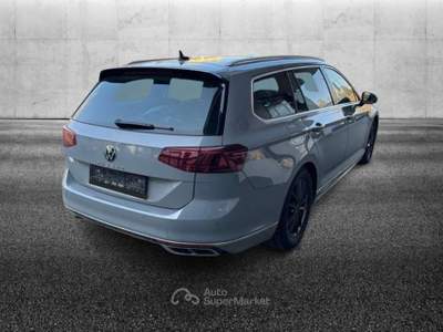 Volkswagen Passat 2.0 TDI SCR 200 CV DSG Executive Grigio usata Pieve di Cento