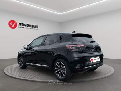 Renault Clio TCe 90 CV 5 porte Techno Nero usata Maniago