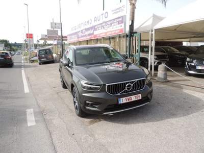 Volvo XC40 D3 AWD Geartronic Inscription Verde usata Quarto