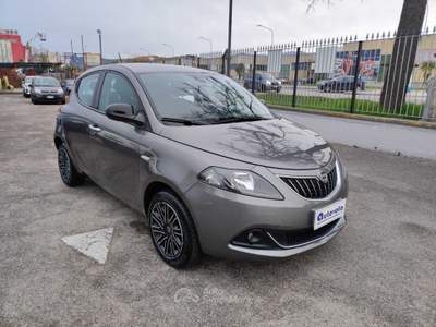 Lancia Ypsilon LANCIA YPSILON 1.0 FIREFLY 70 CV S&S HYBRID GOLD Grigio usata Pontecagnano Faiano