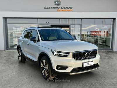 Volvo XC40 1.5 t4 phev Inscription Expression TETTO APRIBILE Bianco usata Latina