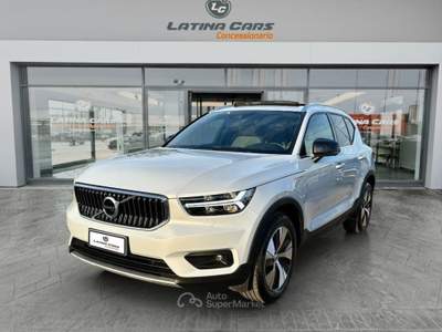 Volvo XC40 1.5 t4 phev Inscription Expression TETTO APRIBILE Bianco usata Latina