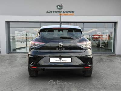 Renault Clio 1.0 tce Evolution 90cv con CarPlay Nero usata Latina