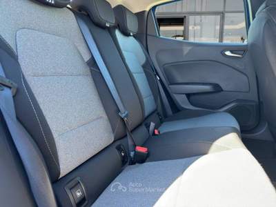 Renault Clio Km0 1.0 sce Evolution 65cv con CarPlay Blu/Azzurro usata Latina