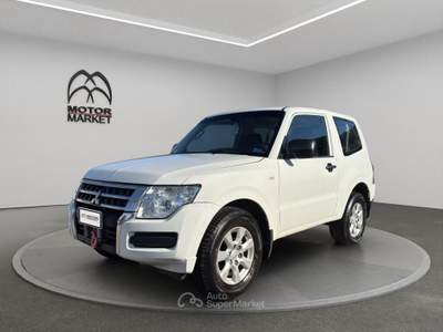 Mitsubishi Pajero 3.2 100th Auto Bianco usata Roma