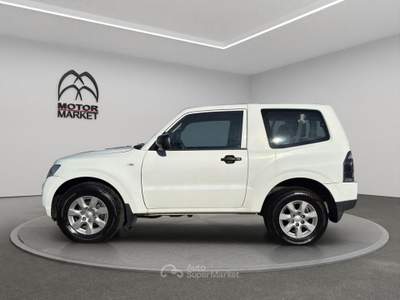 Mitsubishi Pajero 3.2 100th Auto Bianco usata Roma