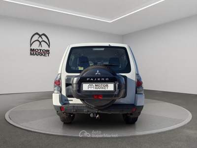 Mitsubishi Pajero 3.2 100th Auto Bianco usata Roma