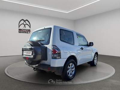 Mitsubishi Pajero 3.2 100th Auto Bianco usata Roma