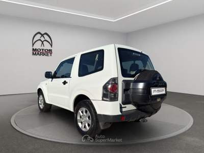 Mitsubishi Pajero 3.2 100th Auto Bianco usata Roma
