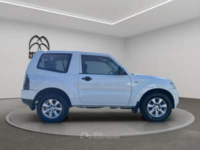 Mitsubishi Pajero 3.2 100th Auto Bianco usata Roma