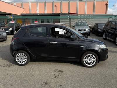 Lancia Ypsilon condizioni pari a nuovo Nero usata Ghislarengo