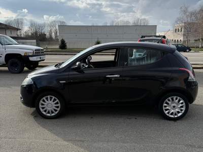 Lancia Ypsilon condizioni pari a nuovo Nero usata Ghislarengo