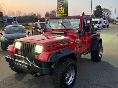 Jeep Wrangler 4x4 trazione integrale con ridotte Rosso usata Ghislarengo