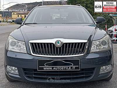 Skoda Octavia Wagon 1.6 TDI CR F.AP. Wagon Grigio usata CONCESIO