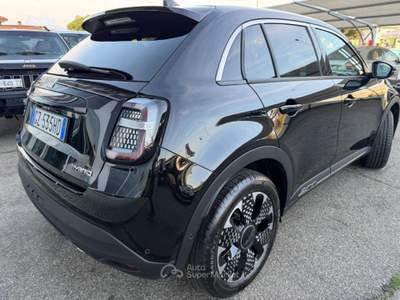 Fiat 600 Hybrid 110 CV DCT MHEV La Prima Nero usata Strambino