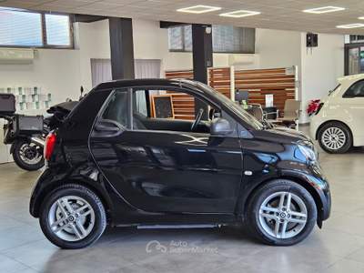 Smart ForTwo Smart ForTwo EQ cabrio Prime - IVA ESPOSTA - NEOPATENTATI Nero usata Pistoia