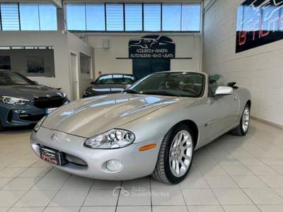 Jaguar XK 4.0 Convertibile Argento usata Cassina de' Pecchi