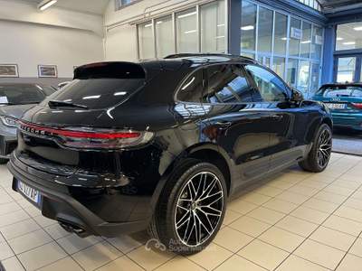 Porsche Macan Macan T 2.0 265cv pdk Nero usata Milano
