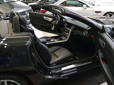 Mercedes-Benz SLK BlueEFFICIENCY Sport Automatica - Service M.B. Nero usata Monza